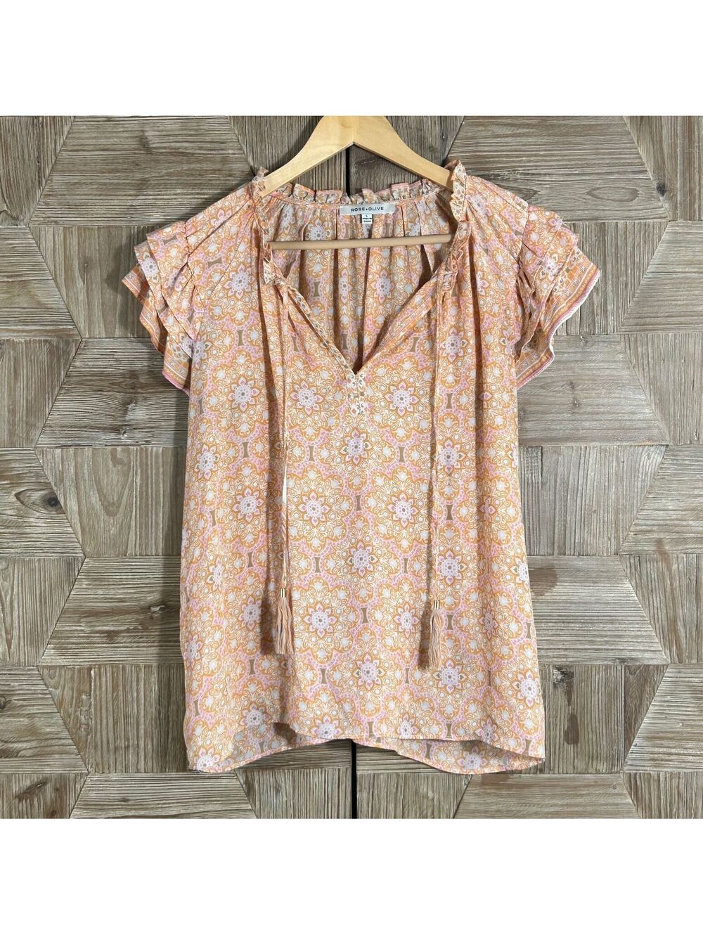 Rose & Olive Bohemian Floral Flutter Sleeve Blouse Top Women’s Large Coral Cream